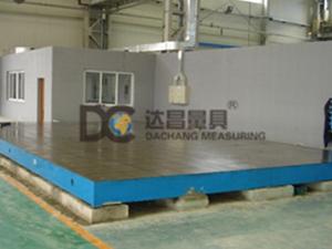 鑄鐵鉚焊平板，大型鉚焊平板 (鉚焊平板 ,鑄鐵鉚焊平板,大型鉚焊平板 )